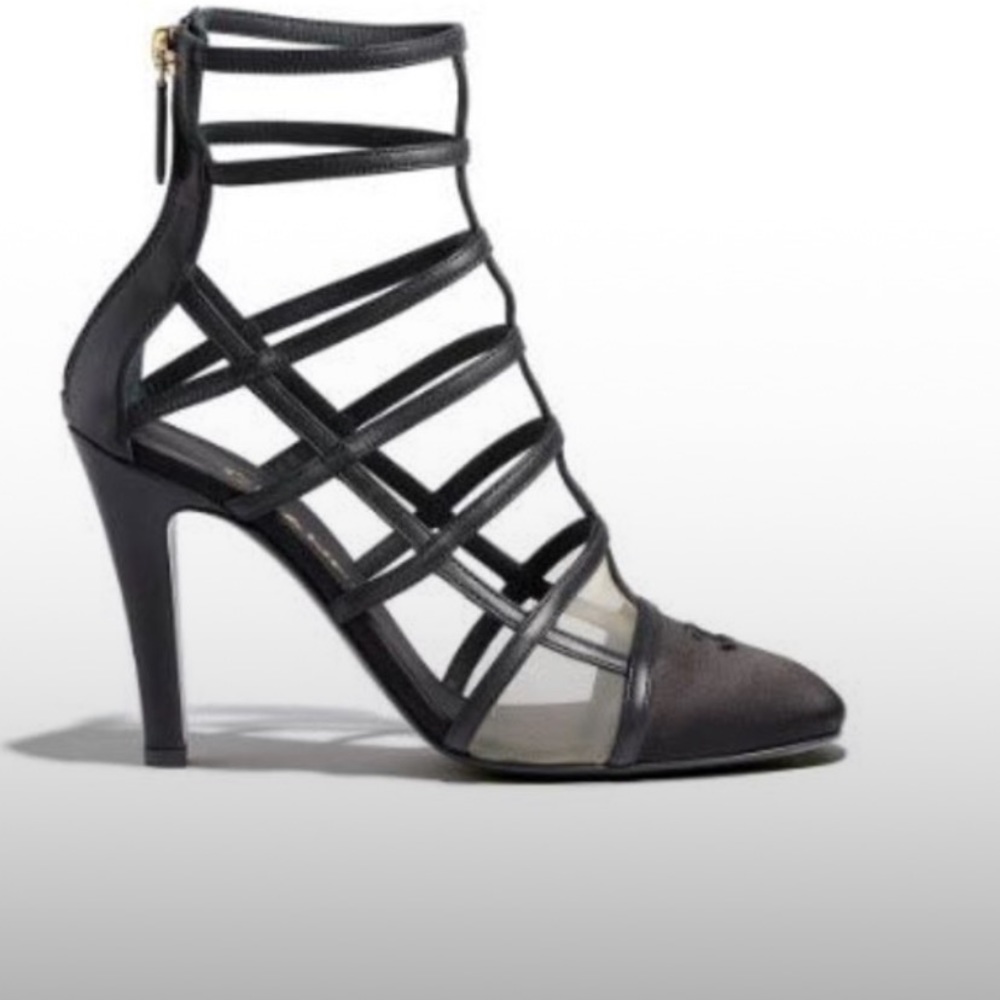 *SOLD* Chanel Pumps